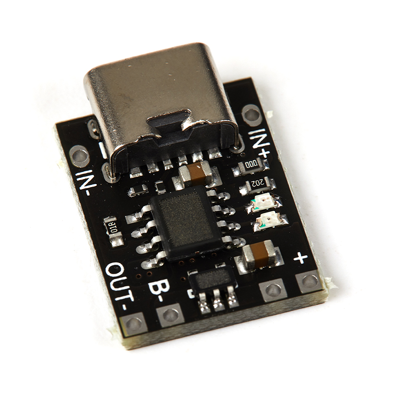 1 pz Type-c 5V 1A Micro USB 18 - Tp4056 Module recensione e prezzo