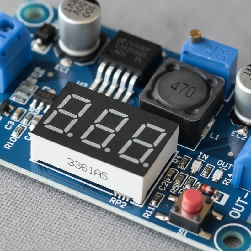 Convertitore LM2596S 2.5-40V 3 - Dc Dc Converter recensione e prezzo